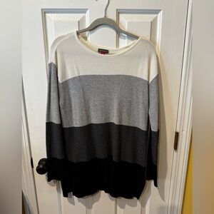 Vince Camuto Sweater